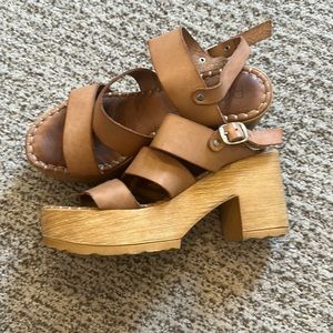 COPY - Roolee Heeled Leather Sandal
